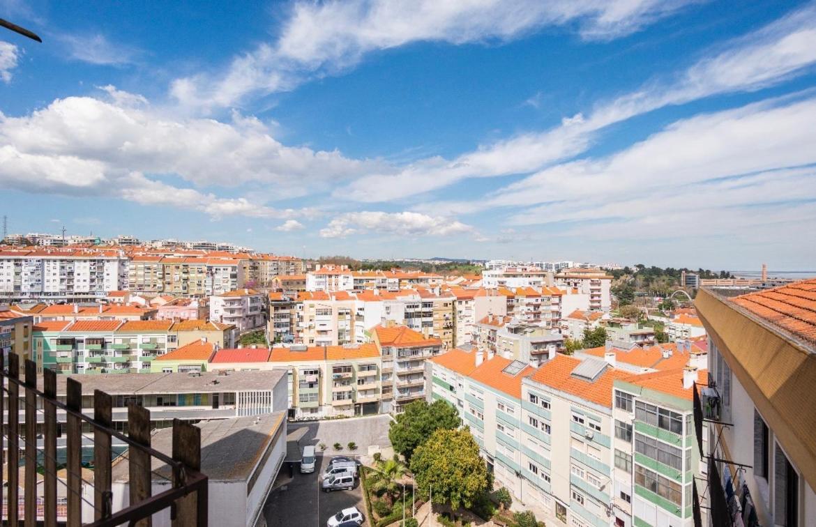 Cardia'S Guest House Sacavém المظهر الخارجي الصورة